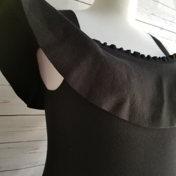 NWT Banana Republic Off Shoulder Ruffle Knit Top - Picture 6 of 6